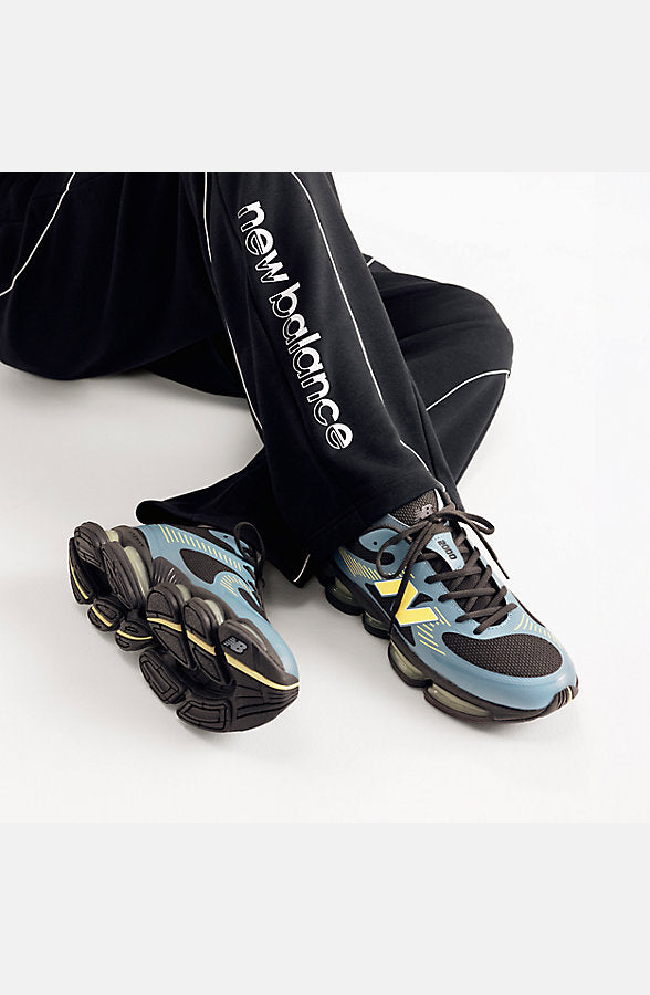 New Balance Men's Night Lights ABZORB 2000 Shoes - Faded Black/Zinc Blue And Enoki