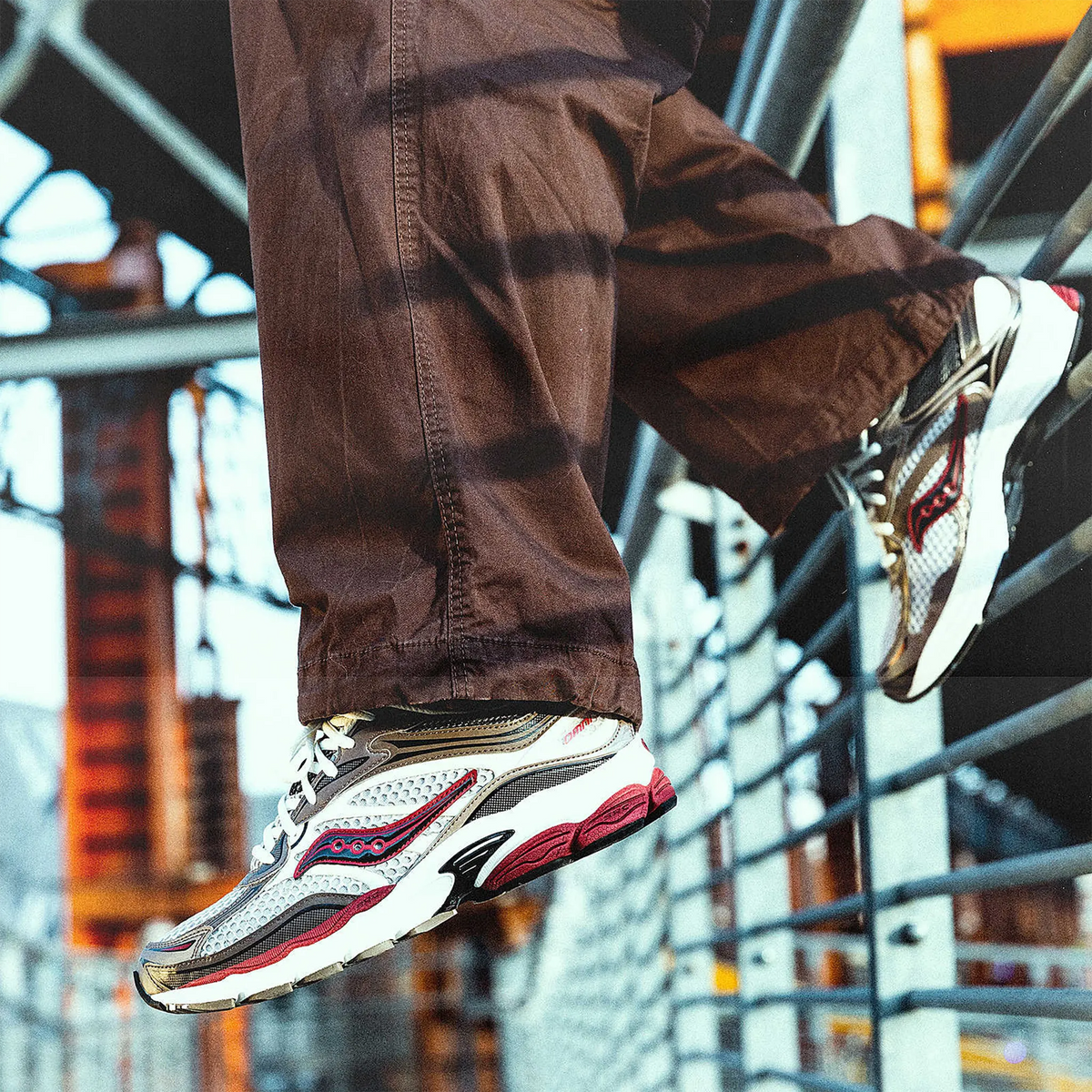 Saucony Progrid Omni 9 Silver Purple Sneakers