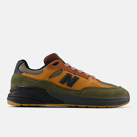 Mike Gigliotti x NB Numeric 933 Reynolds - New Balance